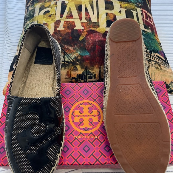 Like new - Picture 3 of 3